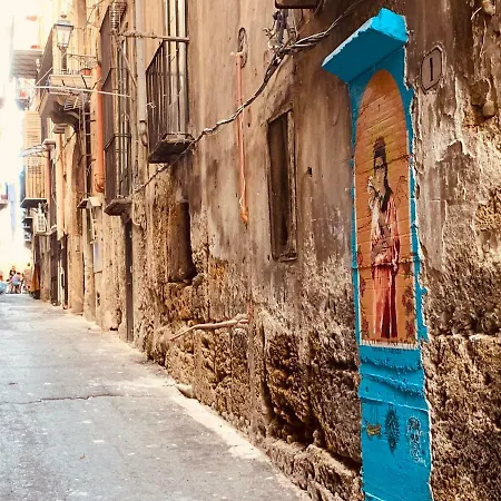 Lägenhet La Finestra Sulla Cattedrale - Colazione Di Benvenuto